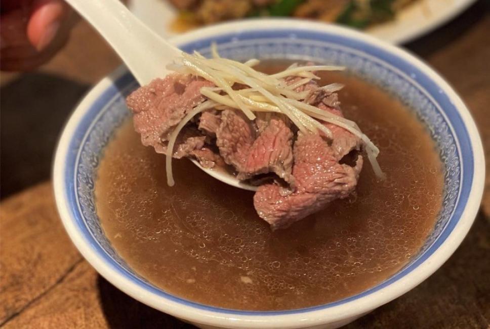 【台灣 | 餐飲美食】台北美食｜金春發牛肉店・昆陽店&復興店｜百年年肉麵店