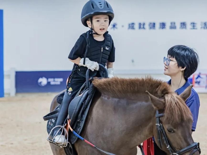 【深圳 | 行程＆體驗】【中國】深圳騎樂馬術觀瀾湖店｜馬術體驗｜近觀瀾湖高爾夫球會